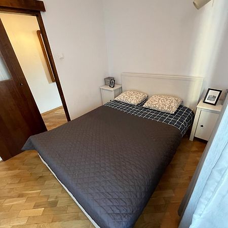 קרקוב Downtown Apartment B מראה חיצוני תמונה